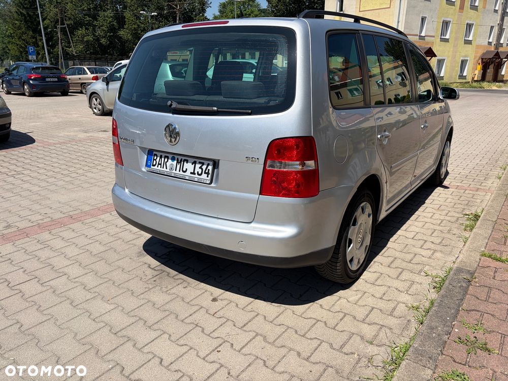 Volkswagen Touran 1.9 TDI DPF Trendline - 6