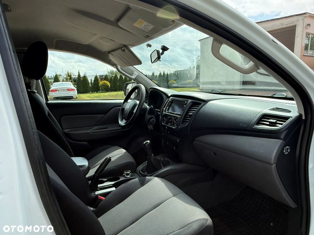 Mitsubishi L200 2.4 d CC Invite - 6