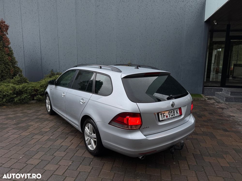 Volkswagen Golf - 30