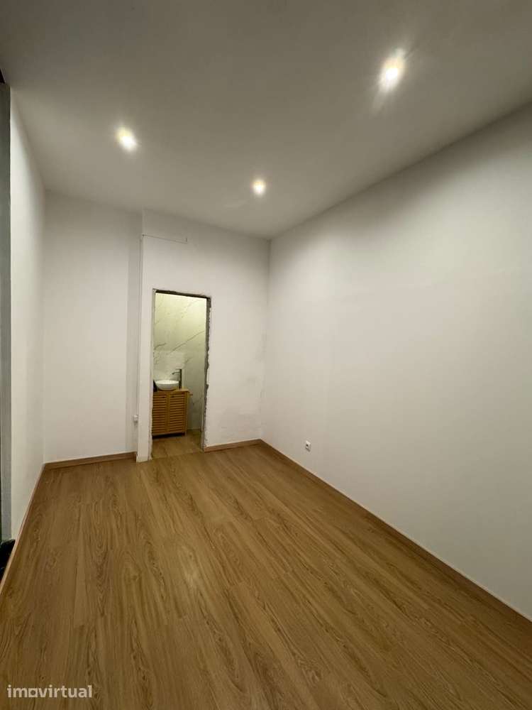 Arrendo Loja Centro de Gaia - Grande imagem: 4/5