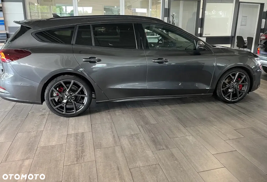 Ford Focus 2.3 EcoBoost ST X - 5
