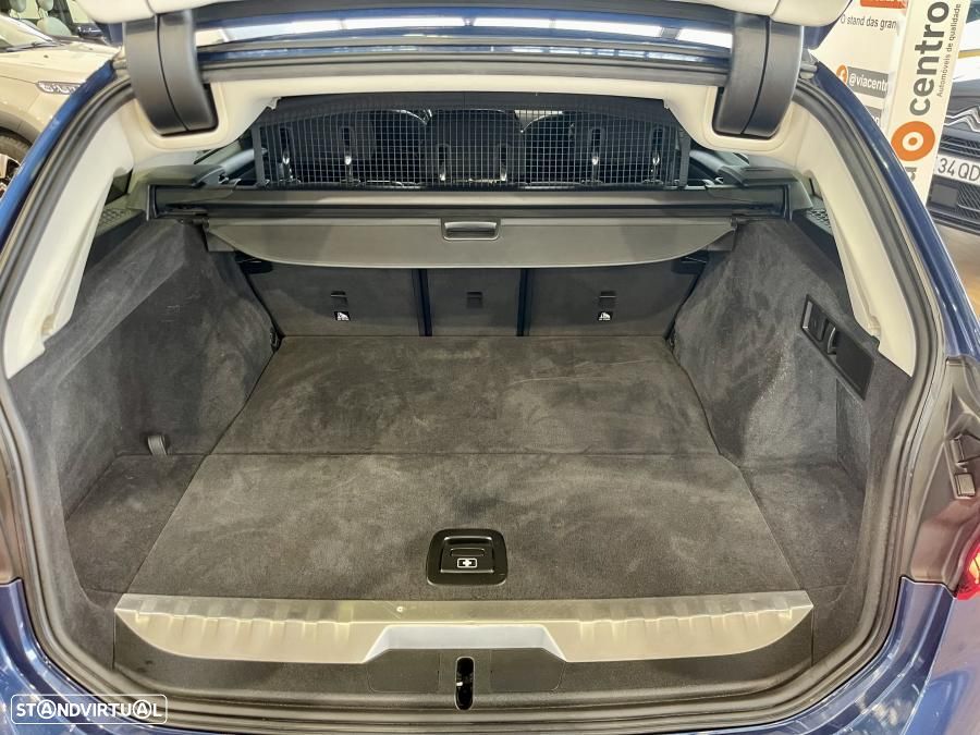 BMW 330 e Corporate Edition Auto - 34
