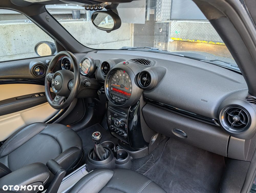 MINI John Cooper Works ALL4 - 11