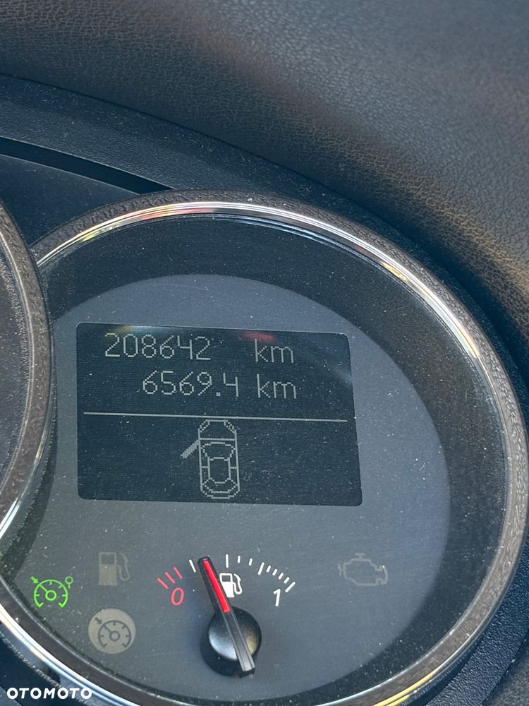 Renault Megane 1.9 dCi Privilege - 17