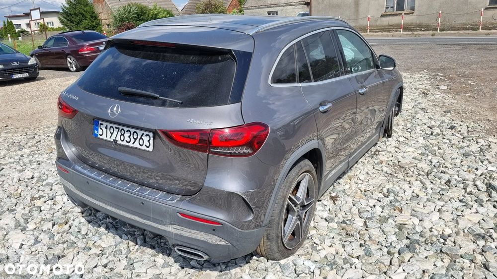 Mercedes-Benz GLA 220 d 4Matic 8G-DCT AMG Line - 16