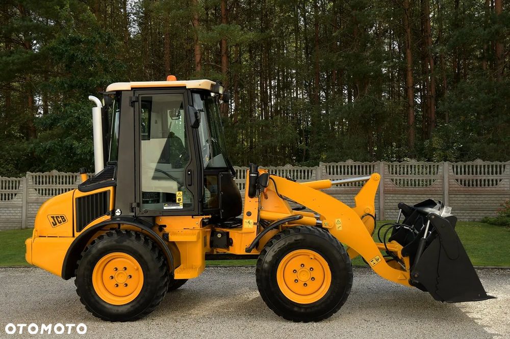 JCB Ładowarka JCB407 * GOTOWA DO PRACY! * SUPER STAN! - 3