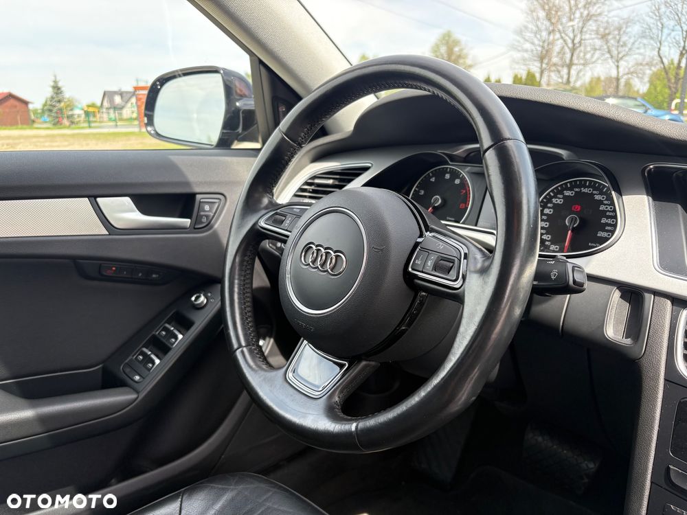 Audi A4 Limousine - 15