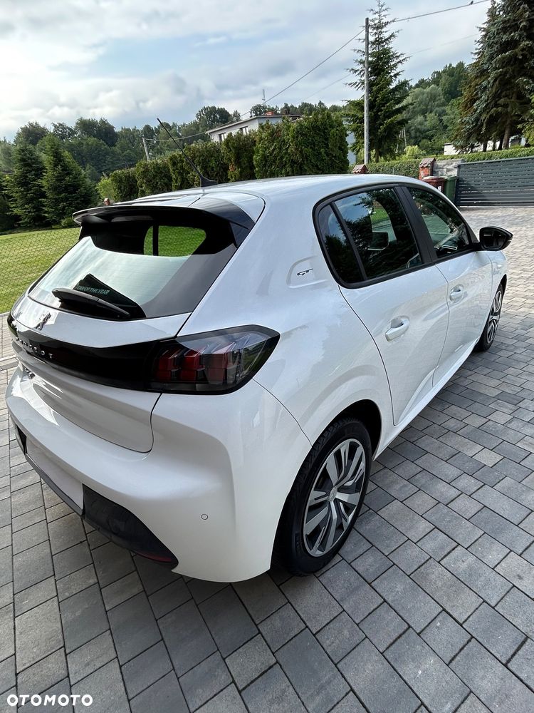 Peugeot 208 - 6