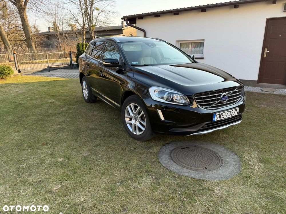 Volvo XC 60 D4 AWD R-Design - 1