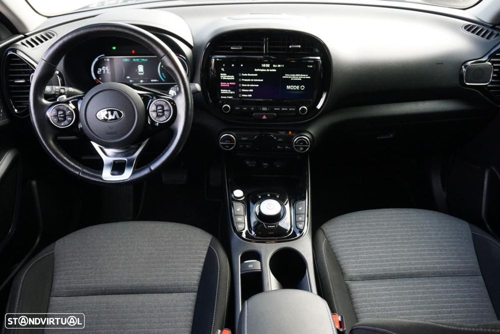 Kia e-Soul Vision - 27