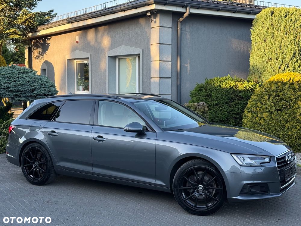 Audi A4 Avant 35 TFSI S tronic - 12