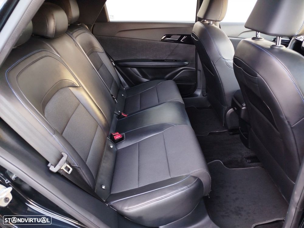 MG MG4 64 kWh Luxury - 15