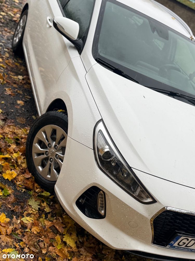 Hyundai i30 1.6 CRDi Comfort - 4