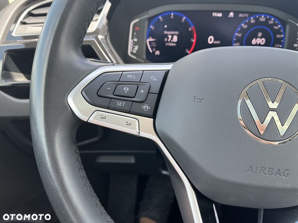 Volkswagen Touran 1.5 TSI EVO Highline - 37
