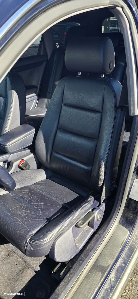 Audi A4 B6 Avant 1.8 Turbo de 2003 - VIATURA PARA PEÇAS - 10