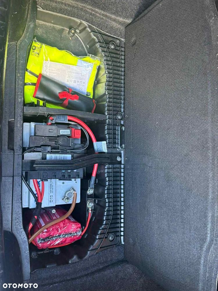 BMW Seria 1 118i - 6