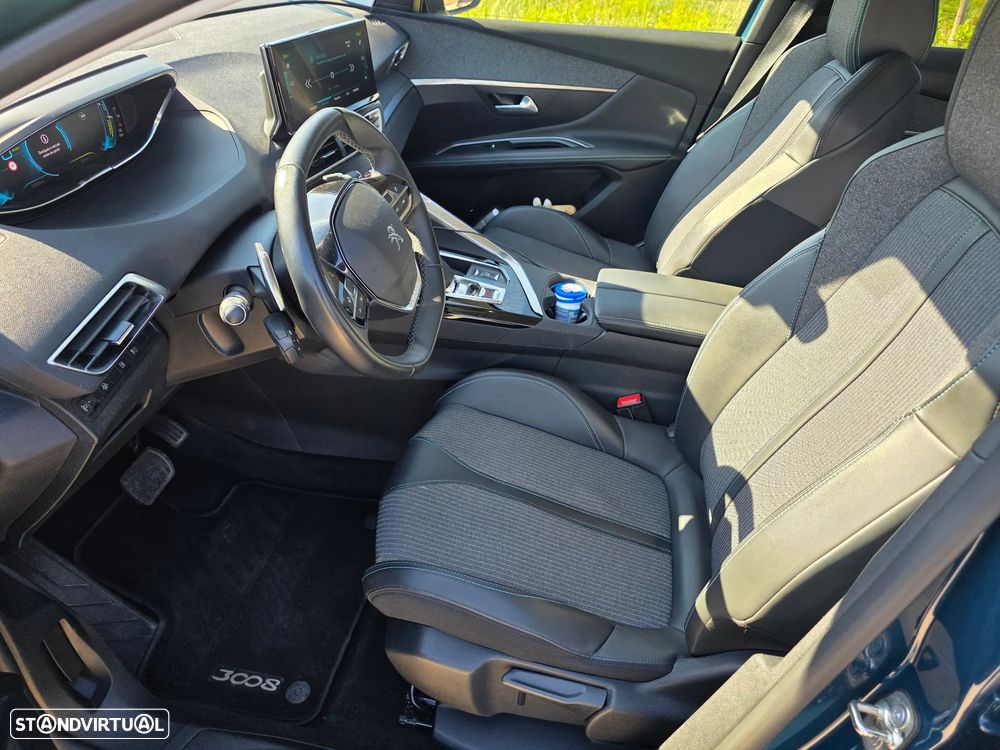 Peugeot 3008 1.6 Hybrid Allure Pack e-EAT8 - 18