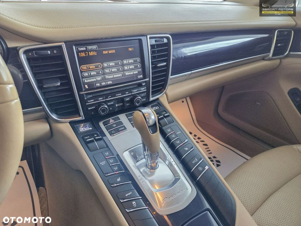 Porsche Panamera 4 PDK Edition - 37