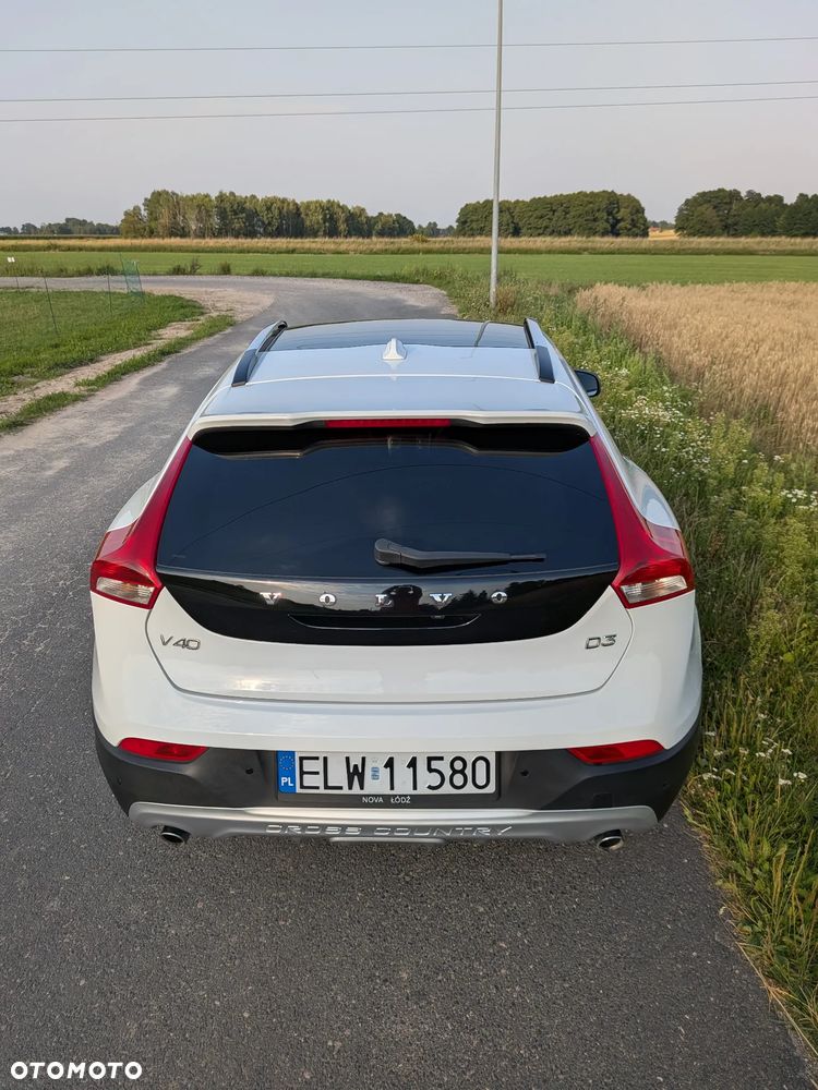 Volvo V40 Cross Country - 7