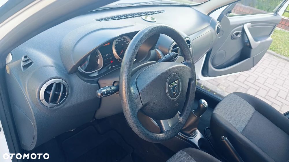 Dacia Duster 1.6 16V 4x2 - 21