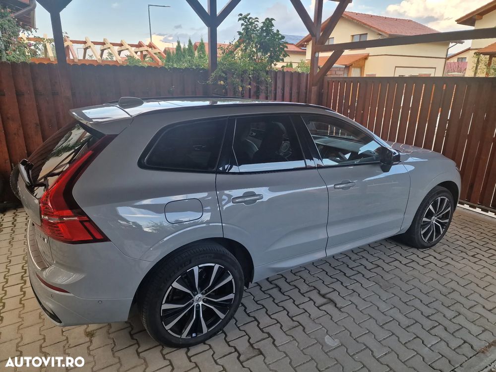 Volvo XC 60 B5 AT AWD MHEV Ultra Dark - 5