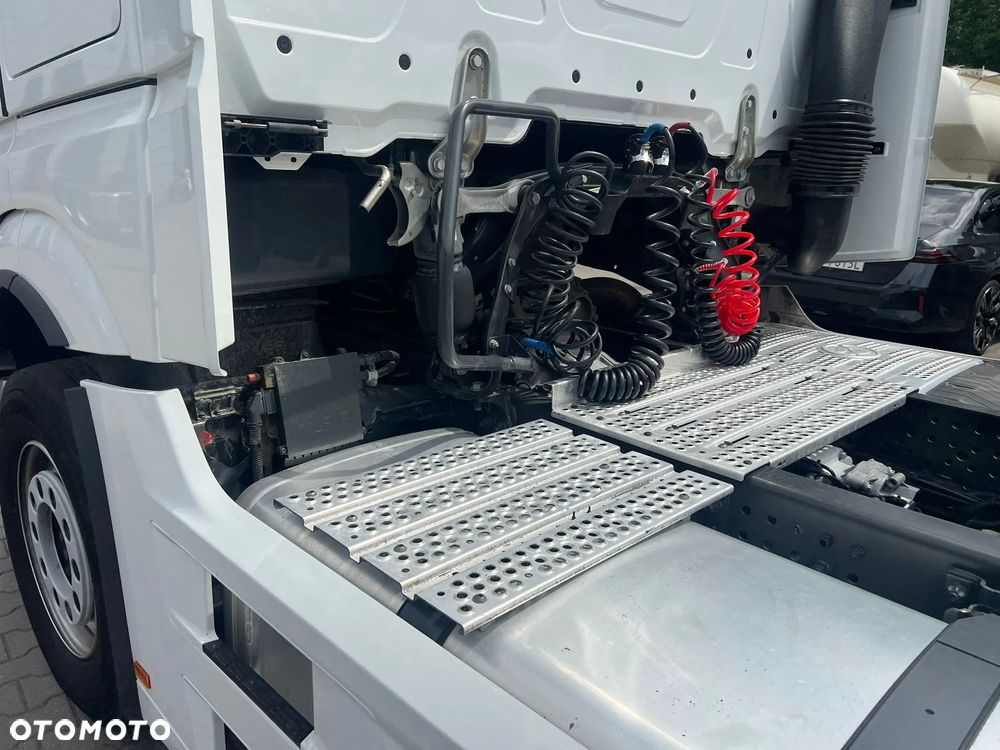 Mercedes-Benz Actros 1848LS - 8