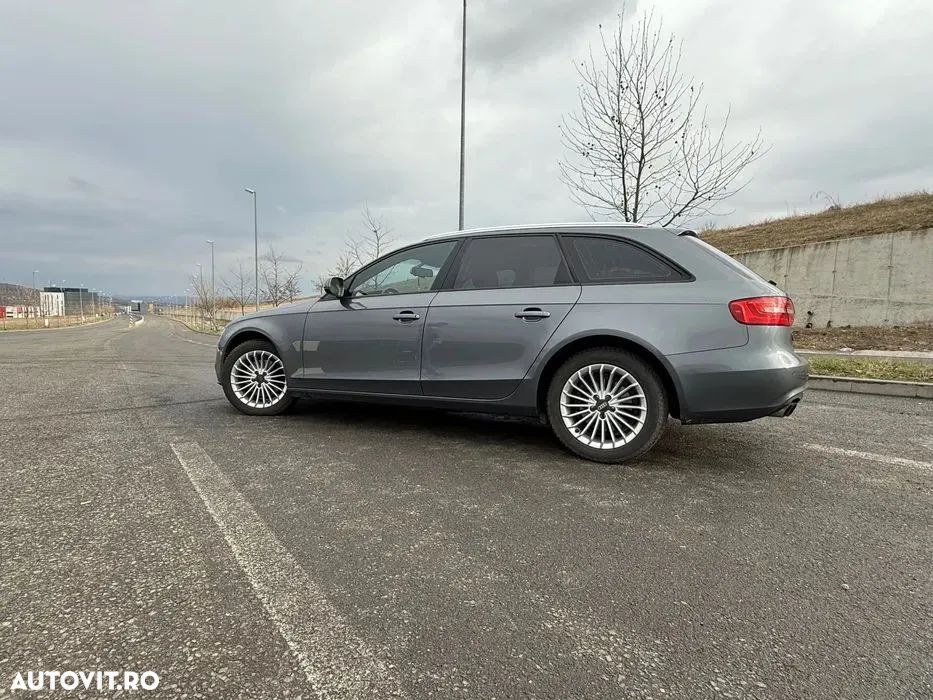 Audi A4 2.0 TDI DPF Attraction - 5