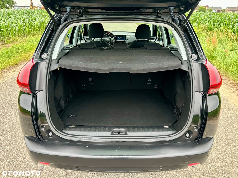 Peugeot 2008 - 8