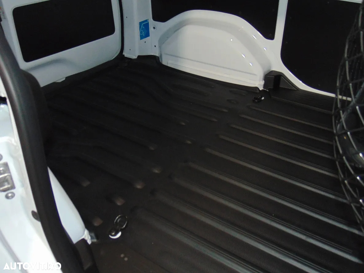 Renault KANGOO - 5