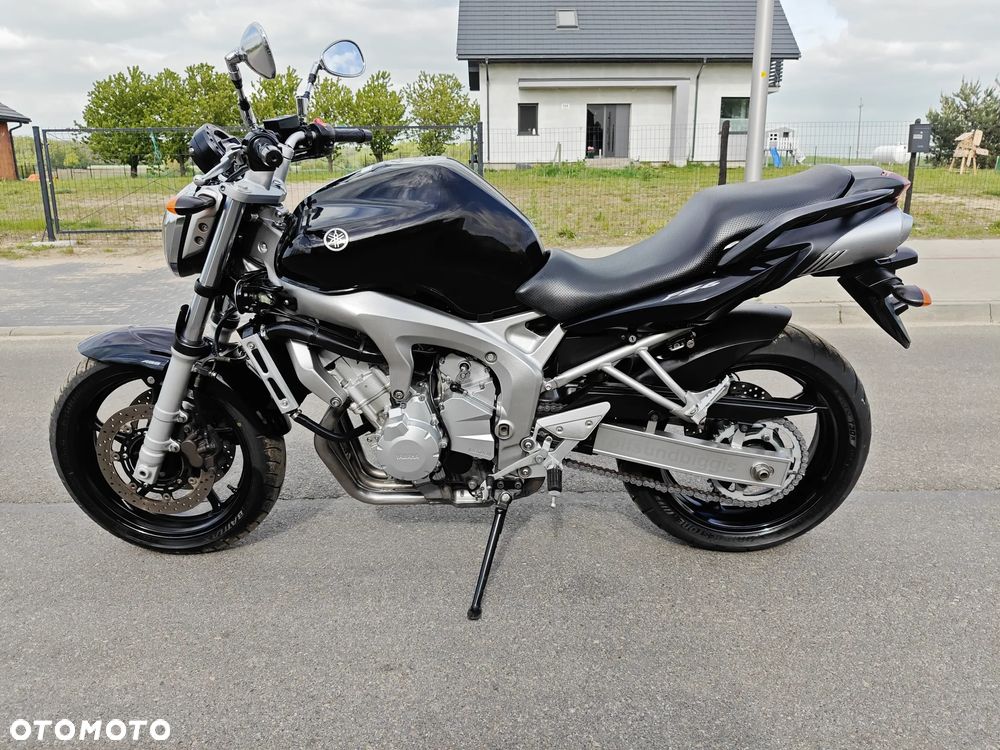 Yamaha FZ6 - 11