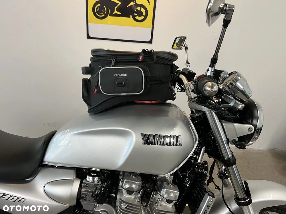 Yamaha XJR - 14