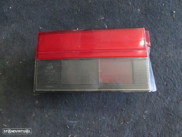 Farol Tras 1L0945093M SEAT TOLEDO 1994 5P ESQ HELLA - 1