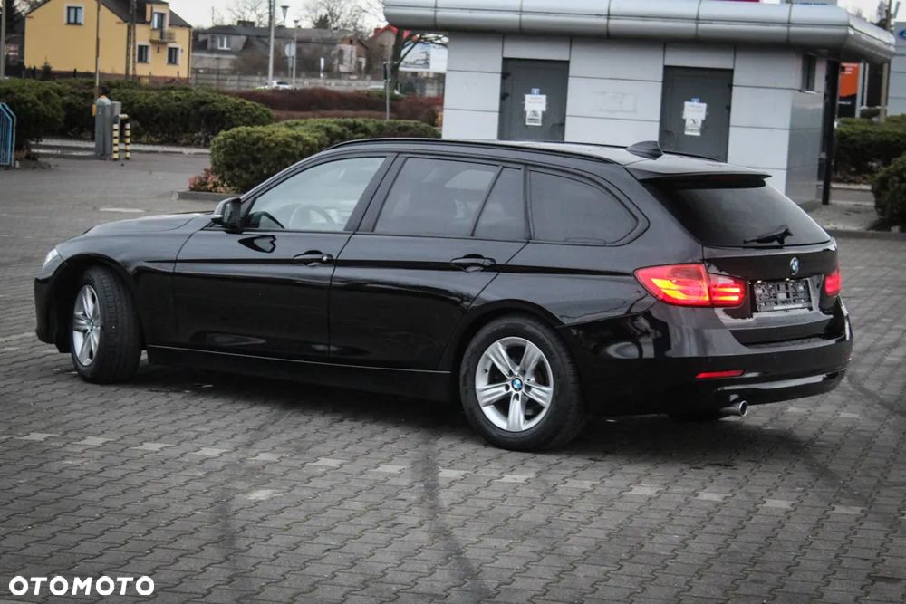 BMW Seria 3 320d Sport-Aut - 11