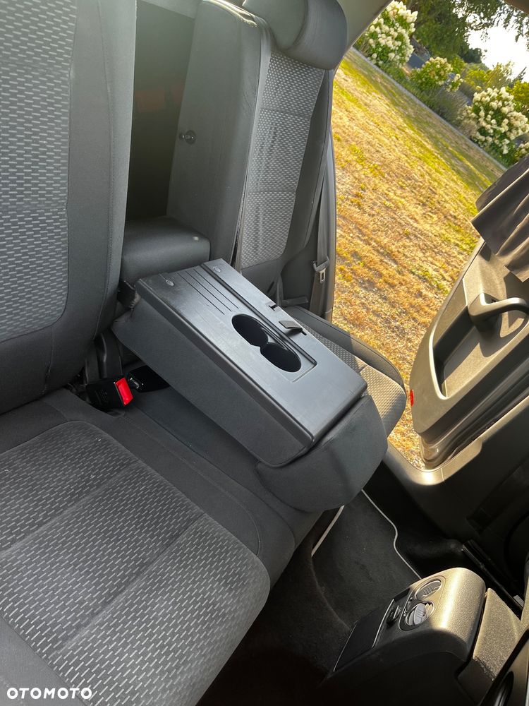 Volkswagen Golf Plus - 11