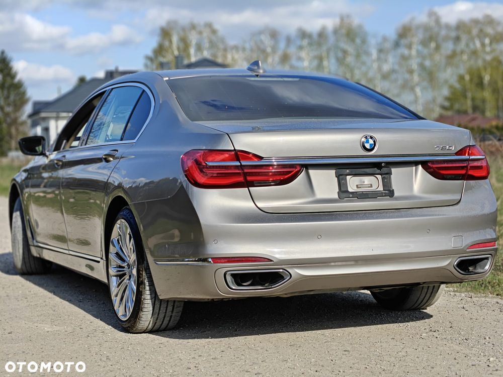 BMW Seria 7 750Li Edition Exclusive - 14