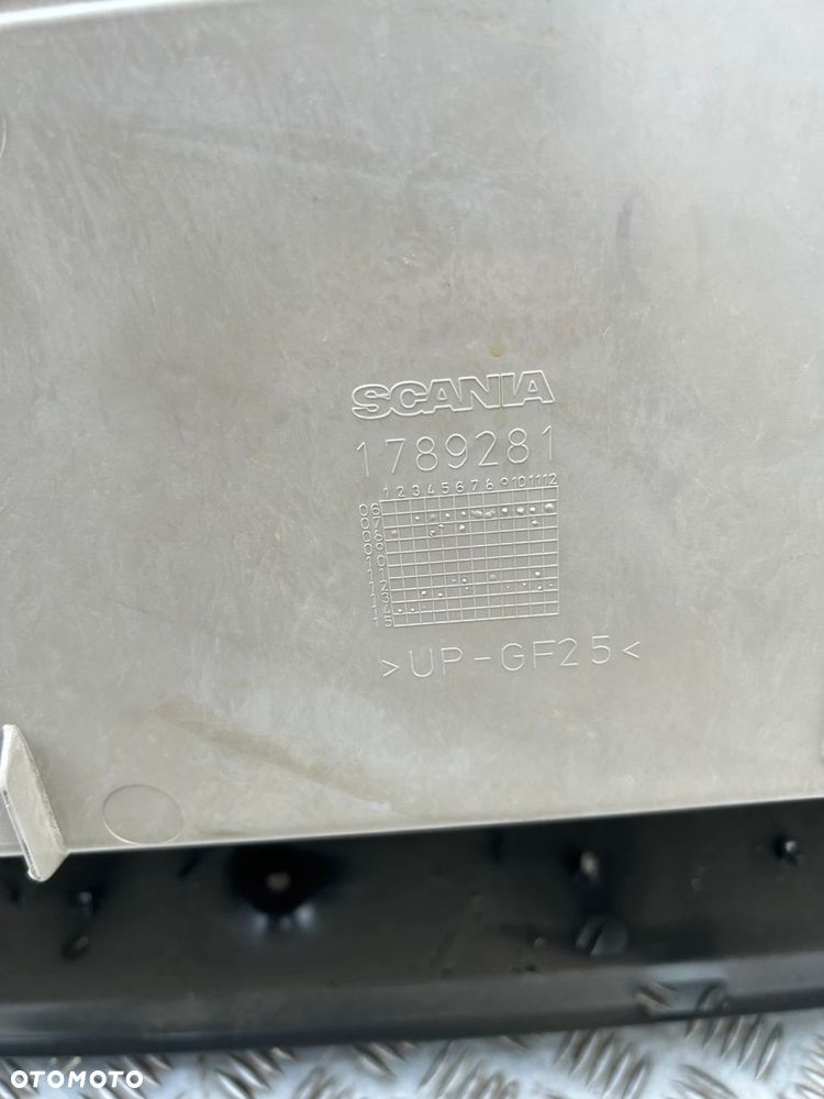 PÓŁKA KOKPIT GÓRNY SCANIA R STREAMLINE - 8