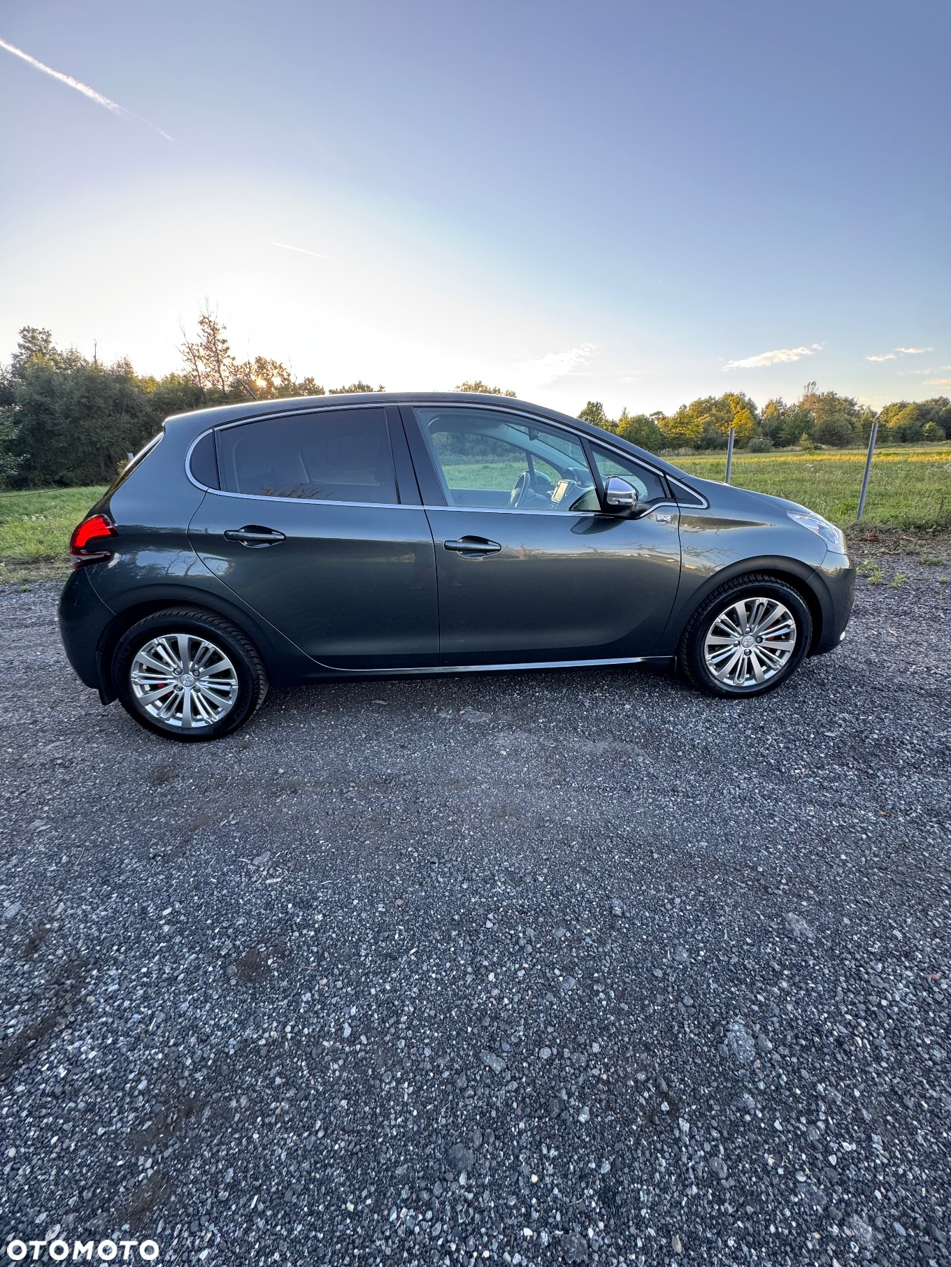 Peugeot 208 1.2 PureTech Allure S&S - 6