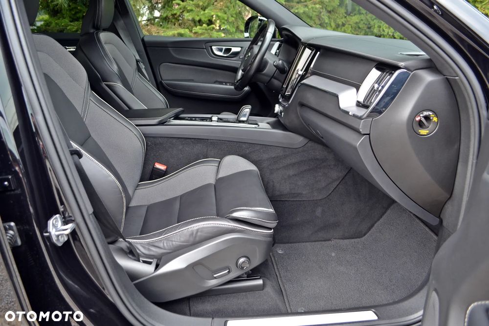 Volvo XC 60 - 24