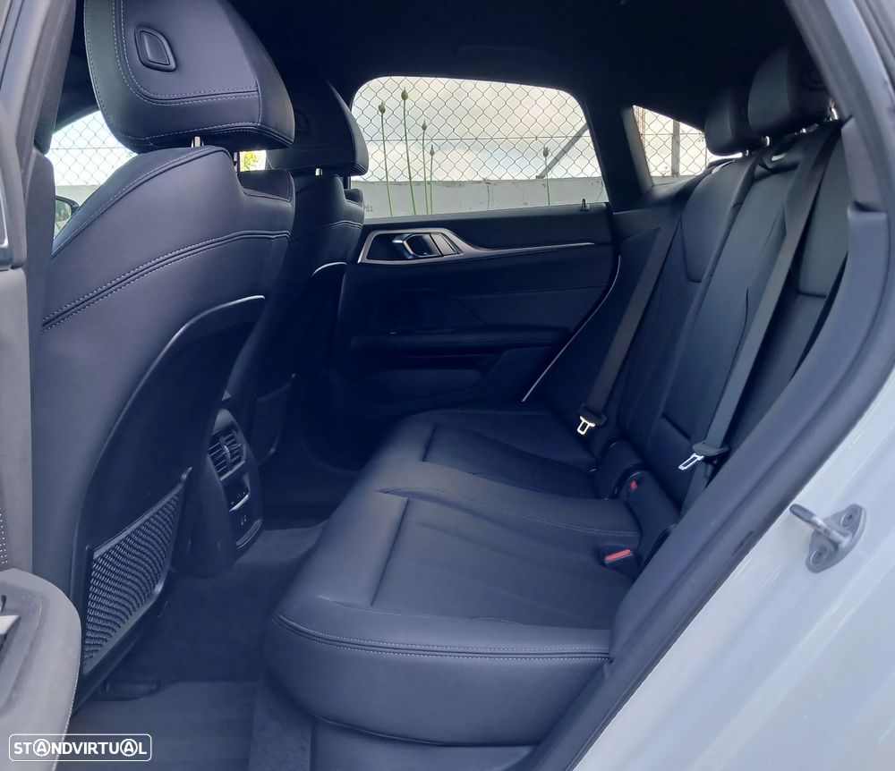 BMW i4 eDrive35 Pack Desportivo M - 12