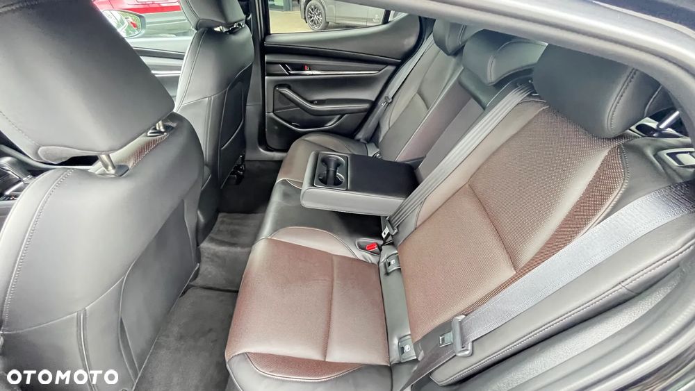 Mazda 3 2.0 mHEV AWD Exclusive-Line - 18