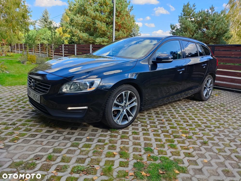 Volvo V60 D3 Base - 1