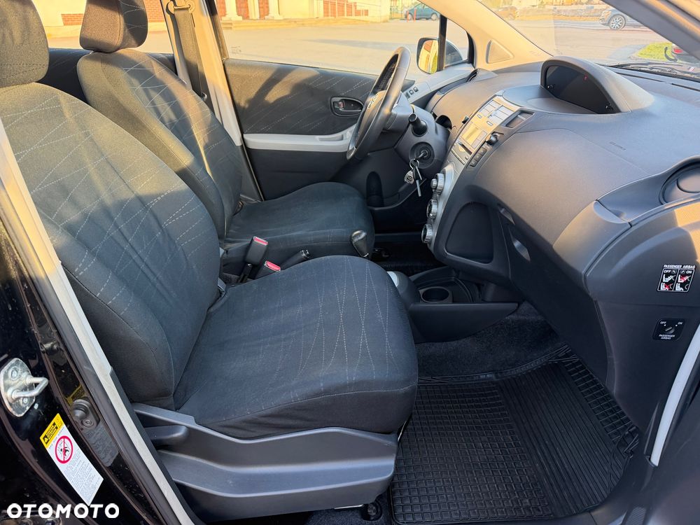Toyota Yaris 1.3 VVT-i Multi Mode Sol - 7