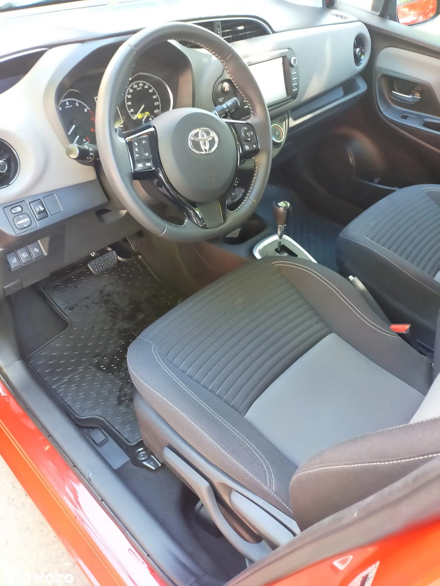 Toyota Yaris - 7