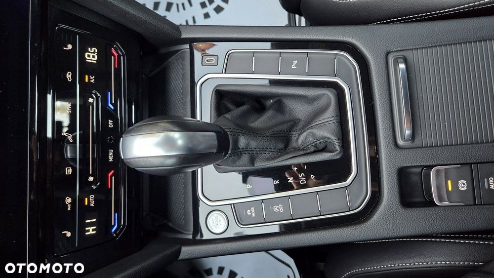 Volkswagen Passat 2.0 TSI Elegance DSG - 23