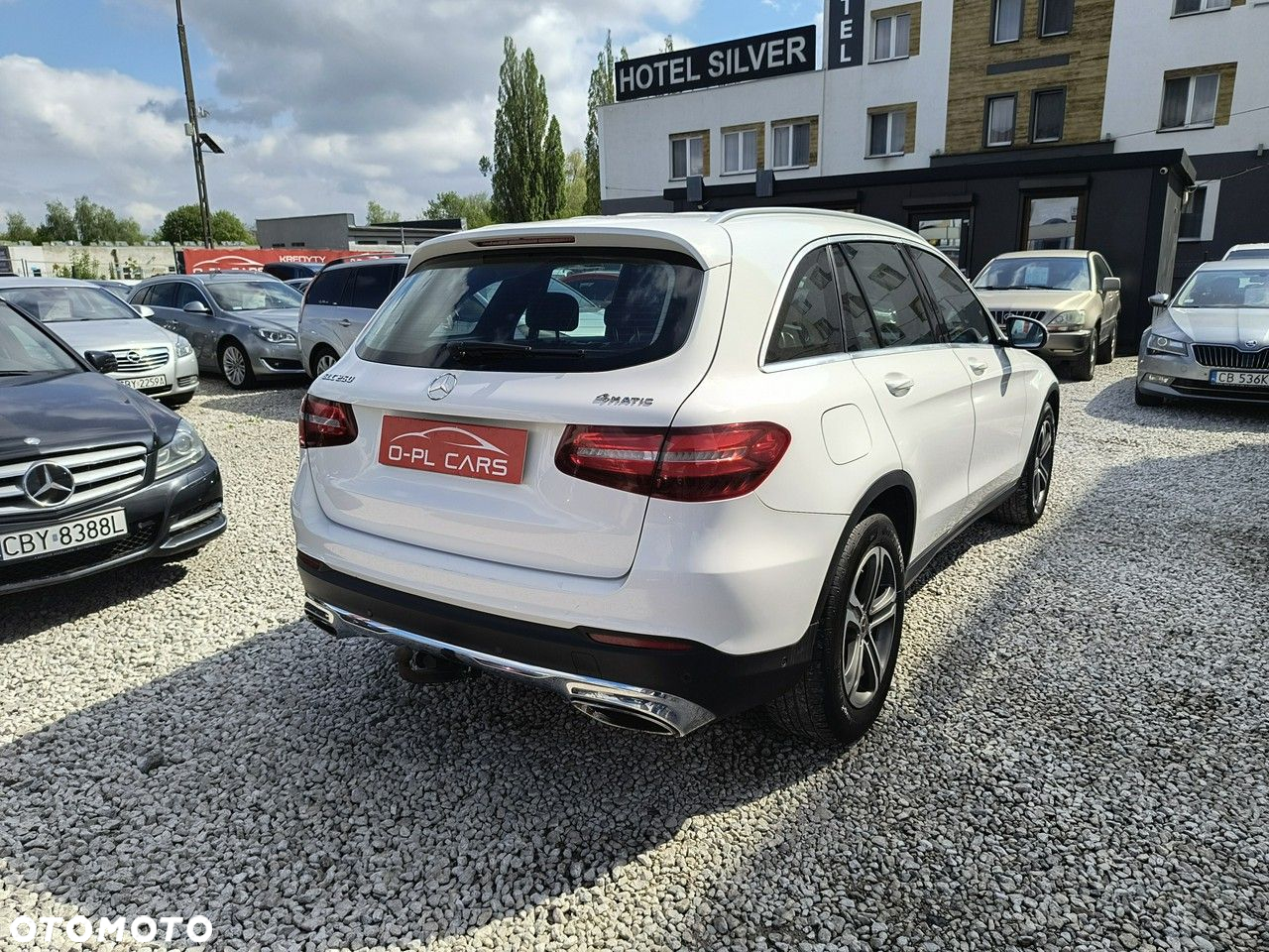 Mercedes-Benz GLC - 6