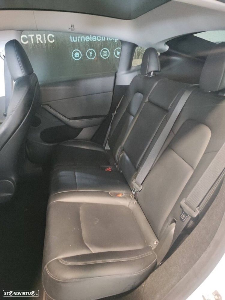Tesla Model Y Long Range Dual Motor AWD - 10