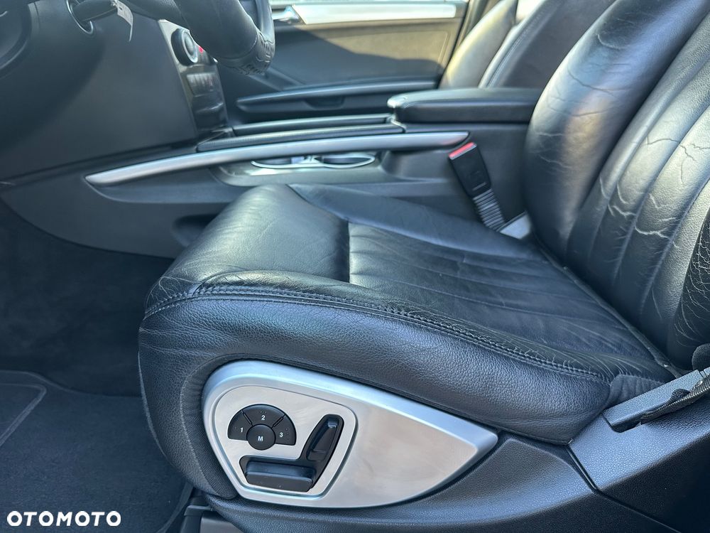 Mercedes-Benz ML 320 CDI 4Matic 7G-TRONIC DPF Edition 10 - 32
