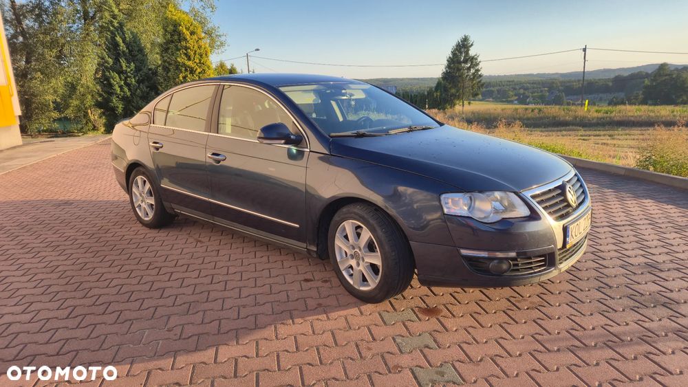 Volkswagen Passat 1.9 TDI Comfortline - 4