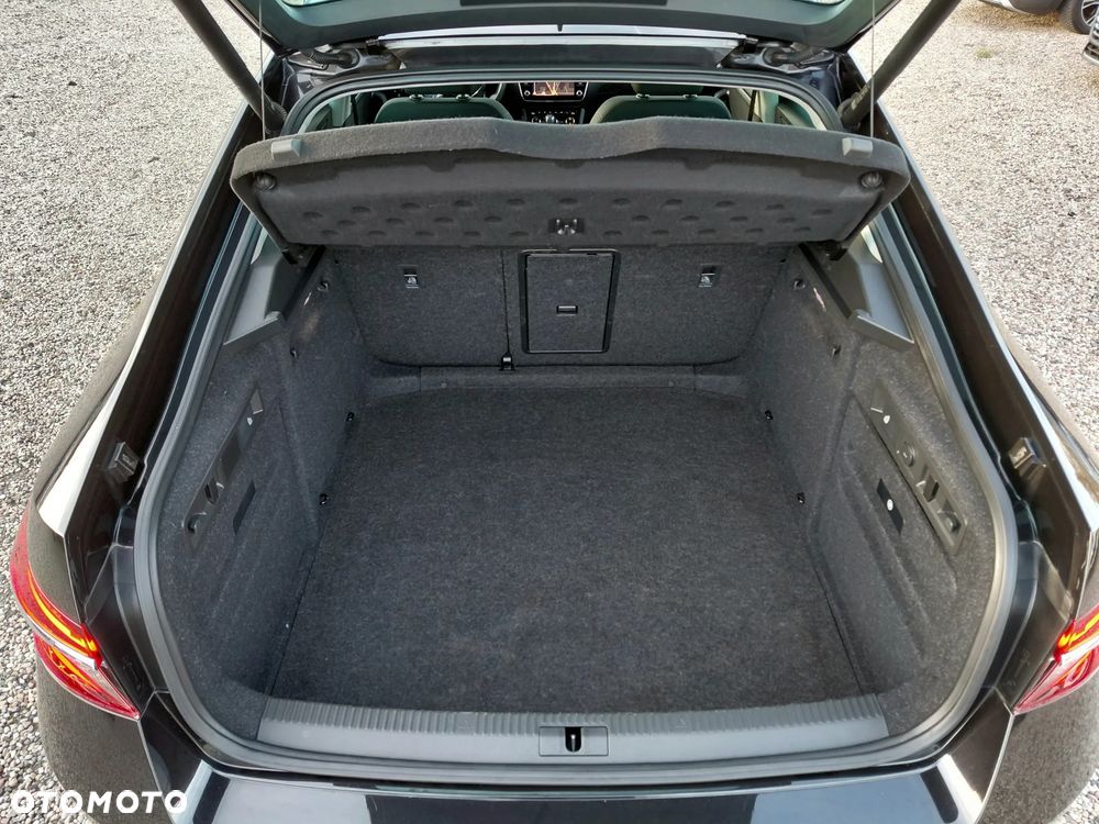Skoda Superb 2.0 TDI SCR Style DSG - 33