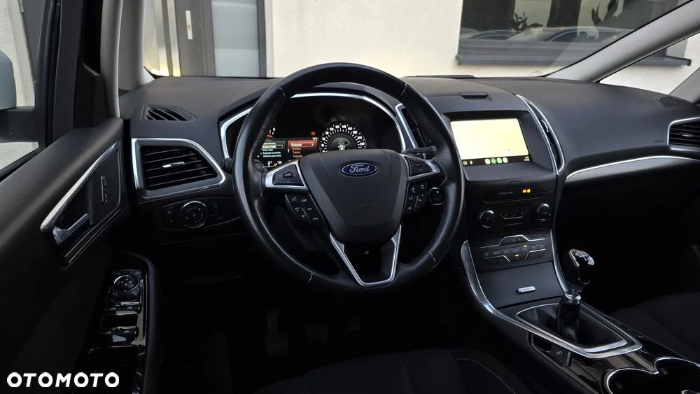 Ford S-Max 1.5 EcoBoost Titanium - 25